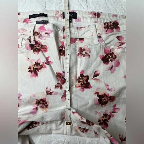 NYDJ Floral Ankle Jeans - Pink and White - Picture 4 of 6